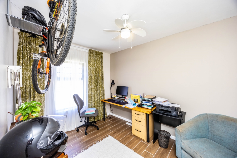 2 Bedroom Property for Sale in Nahoon Valley Park Eastern Cape